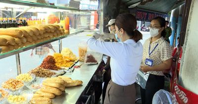 Giám sát nguy cơ mất an toàn thực phẩm tại các cơ sở kinh doanh bánh mì