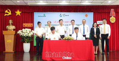 Vietcombank và cơ quan Thuế hợp tác hỗ trợ hộ kinh doanh chuyển đổi số