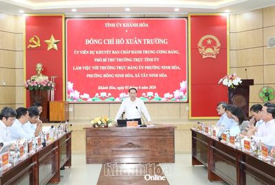 Phó Bí thư Thường trực Tỉnh ủy Hồ Xuân Trường làm việc với Thường trực Đảng ủy phường Ninh Hòa, Đông Ninh Hòa và xã Tây Ninh Hòa