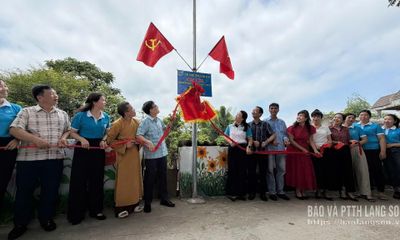 Khánh thành công trình điểm và trao quà an sinh tại xã Hoàng Văn Thụ