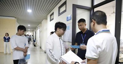 Thi vào lớp 10 các trường THPT chuyên: 3.759 thí sinh hoàn thành bài thi, 13 thí sinh vắng thi