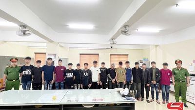 Khởi tố 16 đối tượng 'Gây rối trật tự công cộng'