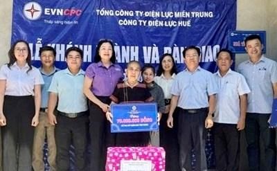 Công ty Điện lực Huế khánh thành, bàn giao nhà tình nghĩa