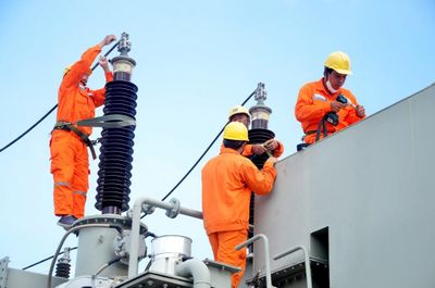 Bộ Công Thương đẩy mạnh cắt giảm thủ tục, rút ngắn thời gian cấp phép hoạt động điện lực