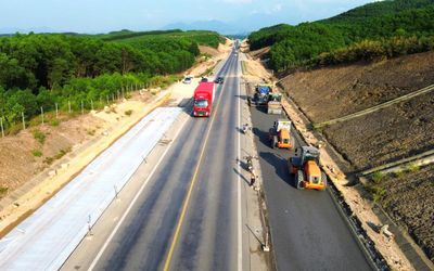 Quản chặt tiến độ 4 nhà thầu chậm thi công mở rộng cao tốc Cam Lộ - La Sơn