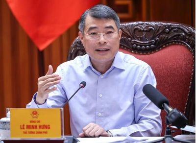 Thủ tướng: Khẩn trương đưa Trung tâm tài chính quốc tế vào hoạt động