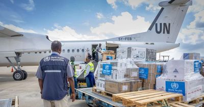 Thế giới không thể lơ là trước cuộc chiến chống Ebola