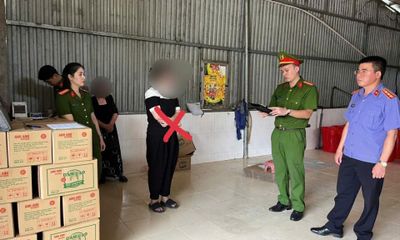 Khởi tố 2 vụ án sản xuất, buôn bán hàng giả là thực phẩm