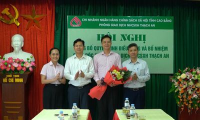 Công bố Giám đốc Phòng Giao dịch Ngân hàng Chính sách xã hội Thạch An