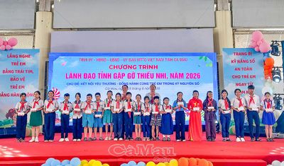 Lãnh đạo tỉnh Cà Mau gặp gỡ hơn 400 trẻ em nhân Tháng hành động vì trẻ em