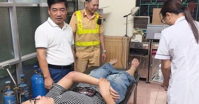 Nữ sinh lớp 12 bất ngờ ngã gục trên đường do nắng nóng, may mắn được 'cứu nguy trong tích tắc'