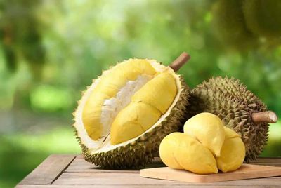 Sầu riêng ngon nhưng không phải ai cũng nên ăn: 5 nhóm người nên tránh, ăn một miếng cũng hại