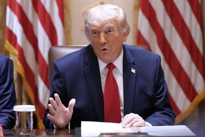 Ông Trump nói cam kết hạt nhân với Iran chưa đủ mạnh
