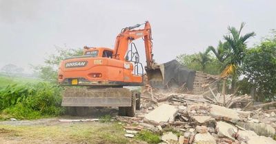 Ai sẽ là người nhận tiền thu hồi đất khi 'sổ đỏ' đang thế chấp ngân hàng?