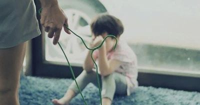 Đừng coi bạo hành trẻ em là chuyện riêng của gia đình