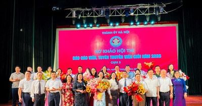 Phát huy vai trò cầu nối 'ý Đảng' với 'lòng Dân'