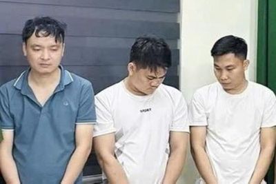 Triệt phá đường dây tiêu thụ hơn 1.000 điện thoại Samsung giả trên toàn quốc
