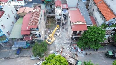 Khẩn cấp phá dỡ 2 ngôi nhà sau sự cố đào móng công trình ở Bắc Ninh