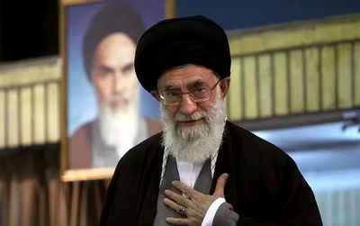 Ngoại trưởng Iran kể phút bước ra từ đống đổ nát oanh tạc ông Khamenei