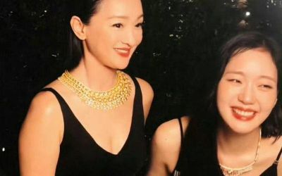 Khung hình sao Hoa - Hàn sang nhất lúc này: Đại minh tinh kế bên nàng thơ kém 17 tuổi