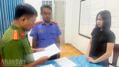 Khởi tố bị can kinh doanh hàng hóa giả mạo nhãn hiệu, xâm phạm quyền sở hữu công nghiệp