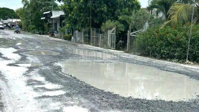 Người dân mong khắc phục ngay tuyến quốc lộ nắng bụi, mưa ngập ở Đồng Tháp
