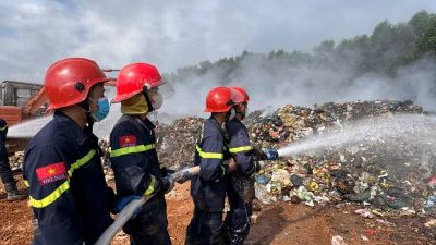 Quảng Trị chỉ đạo ngăn ngừa cháy tại các bãi rác dân sinh gây ô nhiễm môi trường