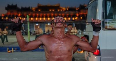 Hình ảnh 'đã mắt' trước cổng Ngọ Môn