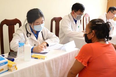Người dân tại xã, phường an toàn khu cần làm gì để nhận được thẻ BHYT miễn phí?
