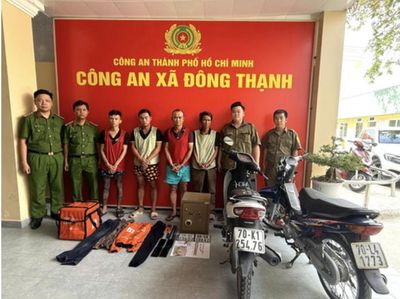 Công an TPHCM bắt 2 người trộm két sắt chứa vàng