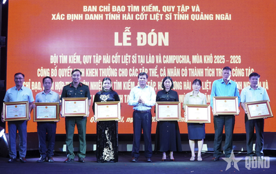 Tỉnh Quảng Ngãi: Đón Đội K53 hoàn thành nhiệm vụ tìm kiếm, quy tập hài cốt liệt sĩ, mùa khô 2025-2026 về nước