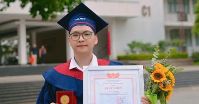 Nam sinh Bách khoa tốt nghiệp sớm loại Xuất sắc: 'Điều mình tự hào nhất là đã không còn quá rụt rè'