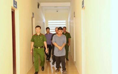 Bắt giữ 2 đối tượng giả danh phóng viên cưỡng đoạt tài sản
