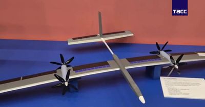 UAV có thể bay 40 ngày liên tục xuất hiện tại diễn đàn lớn