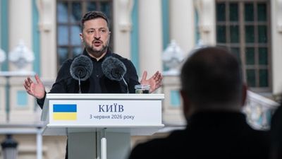 Không muốn 'xếp hàng' chờ Mỹ, Tổng thống Ukraine sẵn sàng đàm phán trực tiếp với Nga, thúc giục châu Âu tăng tốc viện trợ
