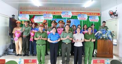 Ra quân 'Chiến dịch mùa hè số cùng VNeID, hướng dẫn công dân số