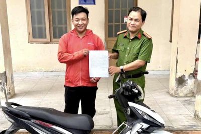 Người dân gửi thư cảm ơn Công an xã Đại Phước sau khi nhận lại xe mô tô bị mất trộm