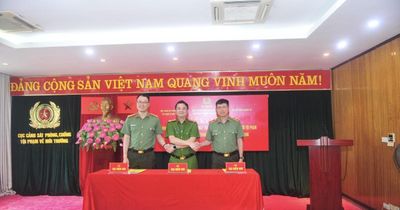 Không để không gian mạng trở thành 'chợ' tiêu thụ thực phẩm bẩn