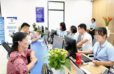 Thủ tướng yêu cầu các bộ công bố thủ tục hành chính đã được cắt giảm