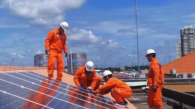 Sở Xây dựng TPHCM lên tiếng việc người dân kêu bị 'làm khó' khi lắp điện mặt trời