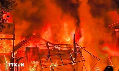 Indonesia: Cháy tại khu dân cư ở thủ đô thiêu rụi 30 nhà, ảnh hưởng 240 cư dân
