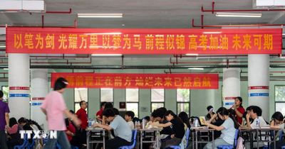 Trung Quốc kiểm tra kính mắt để ngăn gian lận trong kỳ thi tuyển sinh đại học