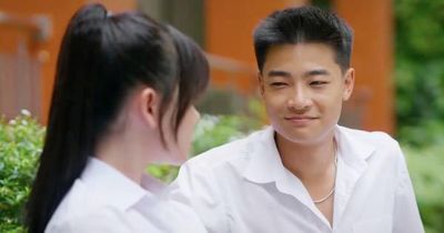 Chàng học sinh cá biệt siêu thú vị trong 'Phía bên kia thành phố'