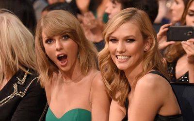 Taylor Swift mời Karlie Kloss dự lễ cưới sau tin đồn rạn nứt tình bạn?