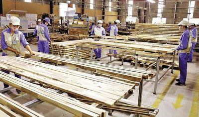 Áp lực thuế 12,5% từ Hoa Kỳ, thách thức lớn cho xuất khẩu của Việt Nam