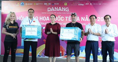 Lãnh đạo thành phố Đà Nẵng động viên hai đội pháo hoa Việt Nam và Pháp