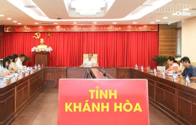 Phó Bí thư Tỉnh ủy, Chủ tịch Ủy ban MTTQ Việt Nam tỉnh Nguyễn Khắc Hà làm việc với Ban Tuyên giáo và Dân vận Tỉnh ủy