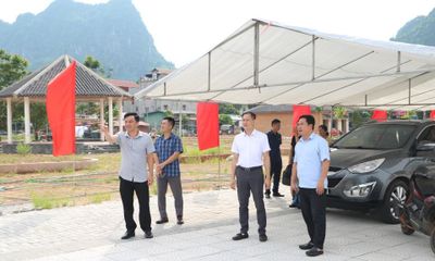 Khảo sát thực trạng khuôn viên tượng đài đồng chí Lương Văn Tri