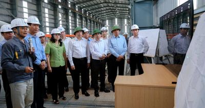 Thường trực Tỉnh ủy kiểm tra tiến độ thi công Dự án Nhà máy tuyển quặng Apatit cùng hồ thải quặng đuôi Làng Phúng