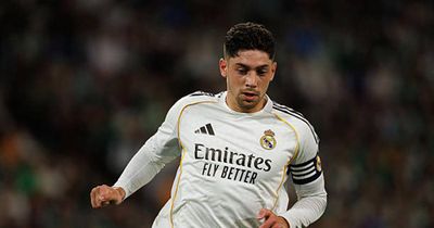 Manchester City sẵn sàng bạo chi 90 triệu euro chiêu mộ Federico Valverde từ Real Madrid